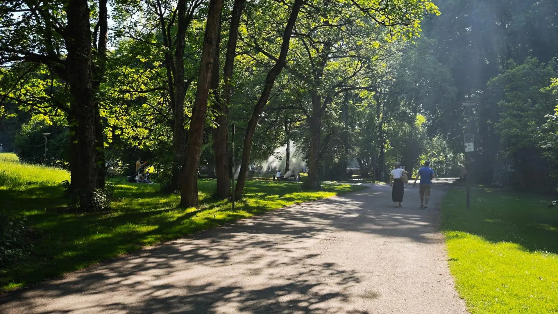 Ferienwohnung Am Hirschgarten - Zentral Gelegen München Duitsland